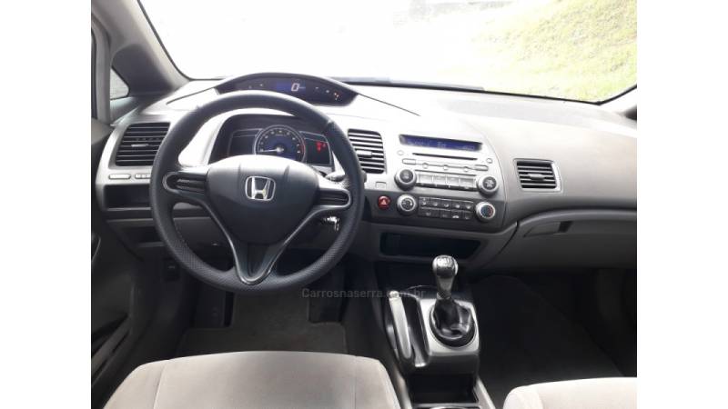 HONDA - CIVIC - 2008/2008 - Prata - R$ 42.000,00