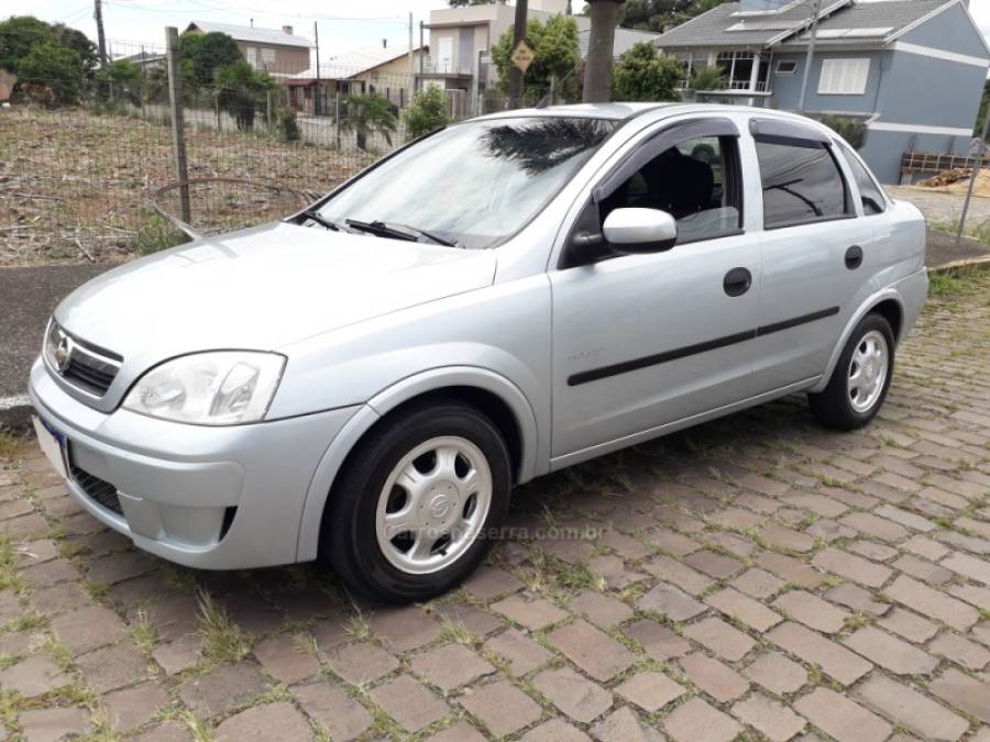 CHEVROLET - CORSA - 2009/2009 - Prata - R$ 26.500,00