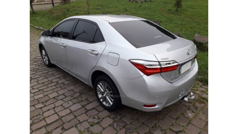 TOYOTA - COROLLA - 2019/2019 - Prata - R$ 84.000,00