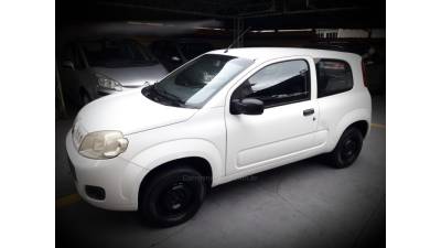 FIAT - UNO - 2013/2014 - Branca - R$ 22.500,00