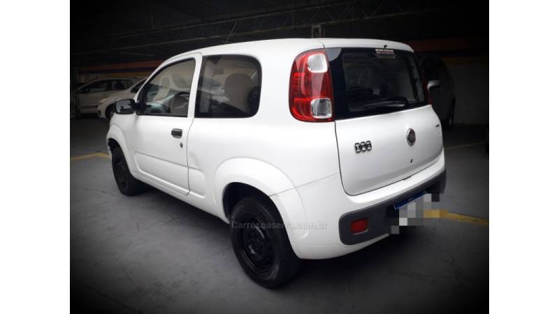 FIAT - UNO - 2013/2014 - Branca - R$ 25.000,00